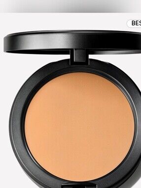 MAC Studio Fix Powder Plus Foundation NC20 NEW